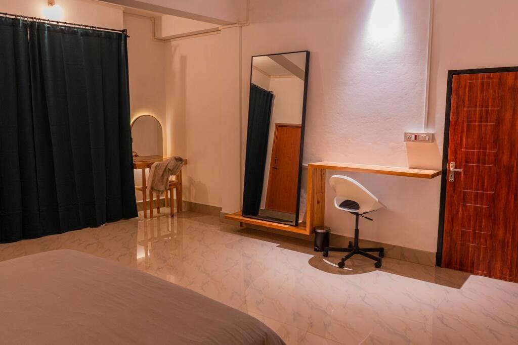 Sewaro Homestay, 2BHK Suite Āīzawl Esterno foto